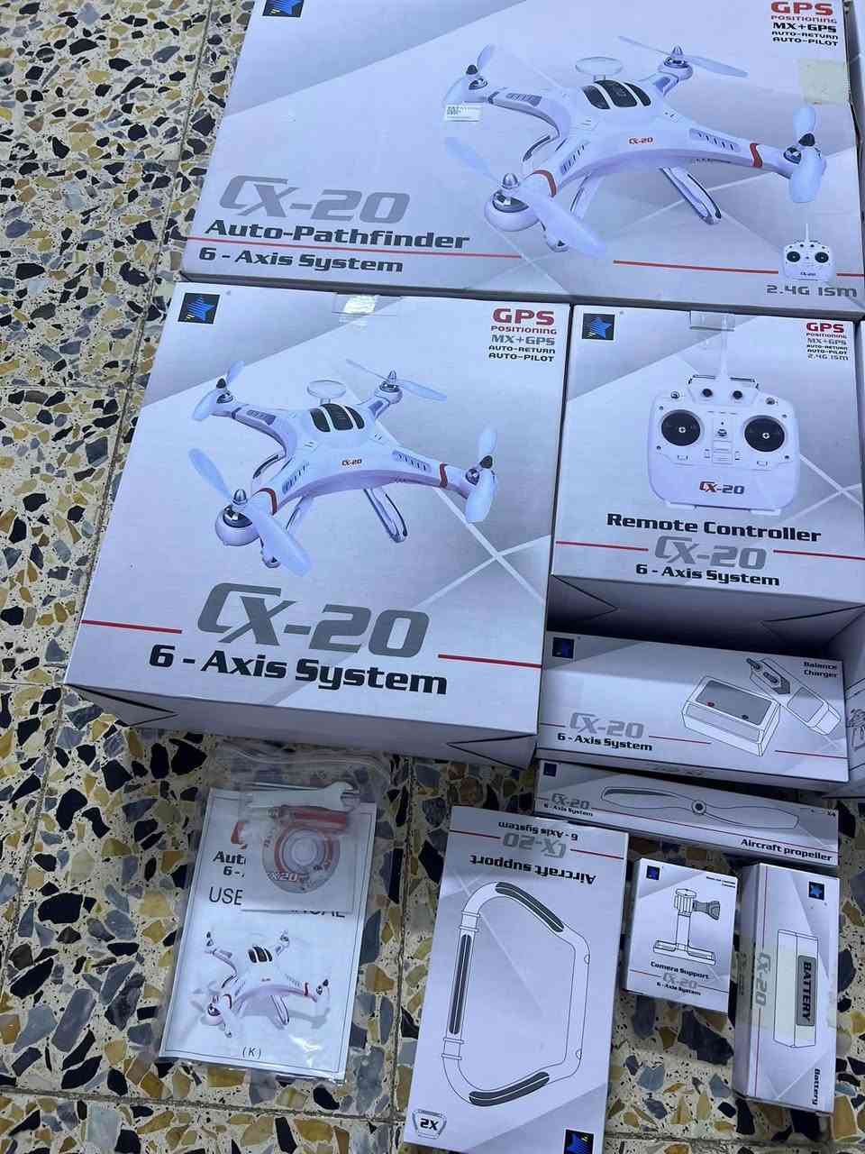 طائرات درون cx20 عدد 3
طائره درون Cheerson CX-20 Auto-Pathfinder مزودة بنظام تحديد المواقع (GPS).تتميز بنظام 6 محاور (6-Axis System) لضمان الثبات أثناء الطيران.تتضمن ميزات أمان مثل العودة التلقائية إلى نقطة الانطلاق (Auto-Return).المدى التقريبي للتحكم يبلغ 300 متر ويعتمد على ظروف البيئة المحيطة.
رقم التواصل ***********
