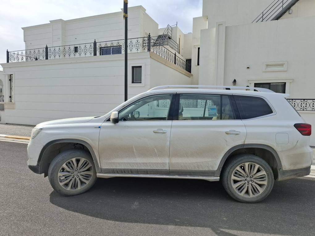 mg RX8 2023 
سەیارەکە 3 مانگە بە سفری لە  شەریکە  دەر هاتوە ئیستا 4هەزار  رۆیشتیە سەیار فول فول مواسەفاتە  سێرێ رێز کوشین  کوشین گەرم سارد  سندوق شەفتە بەسمەیە سەقف پانۆرامەیە فول فولە   ئۆرفردە  بەشی بەفر بەشی شاخ هەموو بەشکانی هەیە دەبڵ ئاکسلە  سەیاەکی تابلی جوانە  سەیارەکە شوختی نیە  دەحامی بۆ دەحامی  زەمانی شەریکەی کارەباید تا 2 ساڵی هەیە گێر مەکینە فیتپەمپ تا 5 ساڵی زەمانی شەریکەی هەیە  سەیارەکە سفری شەریکەی  الحەیدەرە  لە هەولێر  بۆ زانیاری زیاتر  یاخود نرخ پەیوەندیم پیە بکەن *********** واتس ئەپ أربيل, العراق
