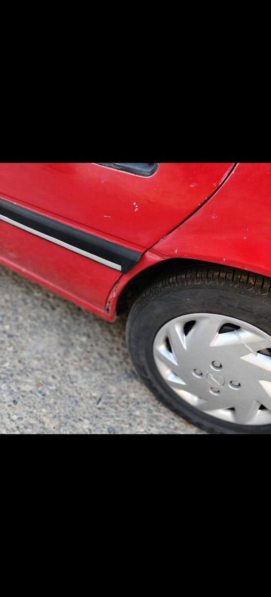 اوبل فكترا 18 للبيع
رقم اربيل الرقم الجديد بأسمي سنوية 
لل 2030 هزة باقيلها شهرين كير عادي محرك 18 لاصرف ولابخار بالشرط كهربائيات كلها شغالة تايرات جدد مابيها اي عطل مالجناي دواخلهاا البردات كلهن نظيفات لوك 
السعر : 44 بي مجال
رقم المبايل *********** كركوك, العراق
