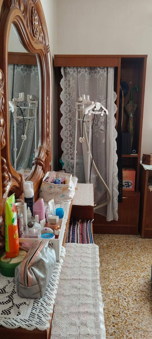 غرفة عراقي للبيع شغل ثقيل للتواصل عالخاص او الاتصال ***********

