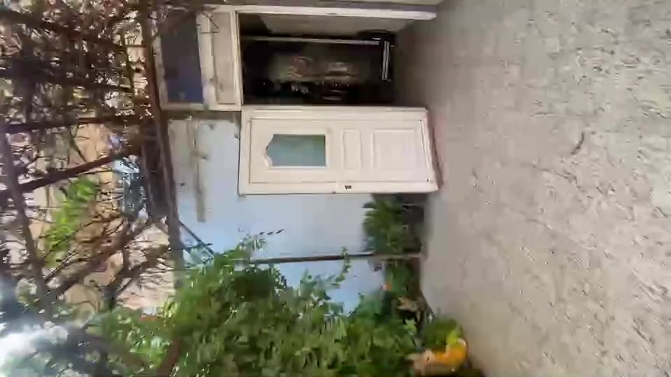 بيت للبيع 200م
طابقين مفصول درايج خارجية
كل طابق غرفتين
طابو الزهور
حي سومر قرب فرع مصور الصبايا
السعر 125 قفل

***********
