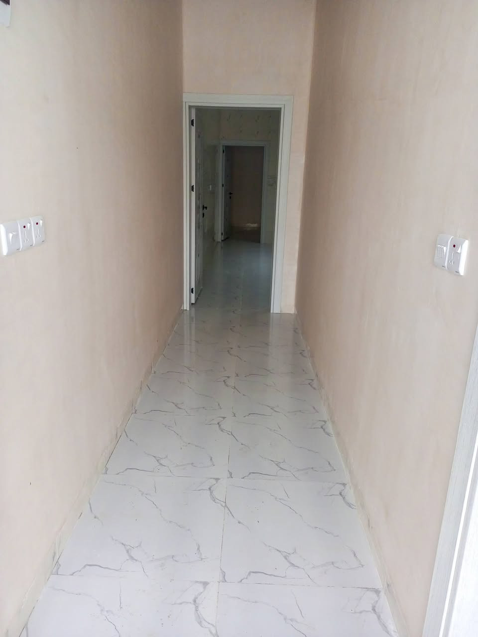 الدار للبيع زراعي
حي العسكري الجيبات
مساحه 100م
الاتصال***********
