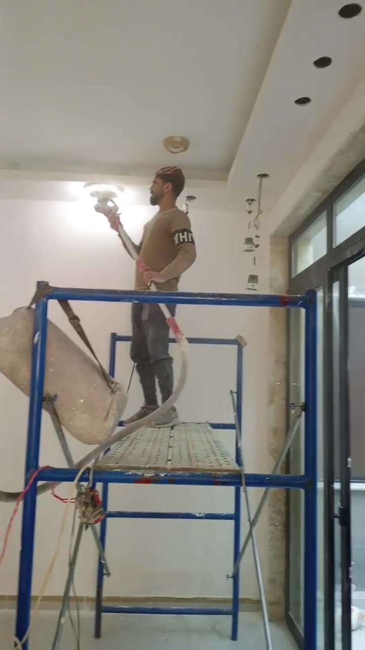 سلام عليكم متابعينا الكرام جانب من اعمالنه عرض خاص سعر متر الجبس كرسته وعمل 20 الف بابل لتواصل ***********
