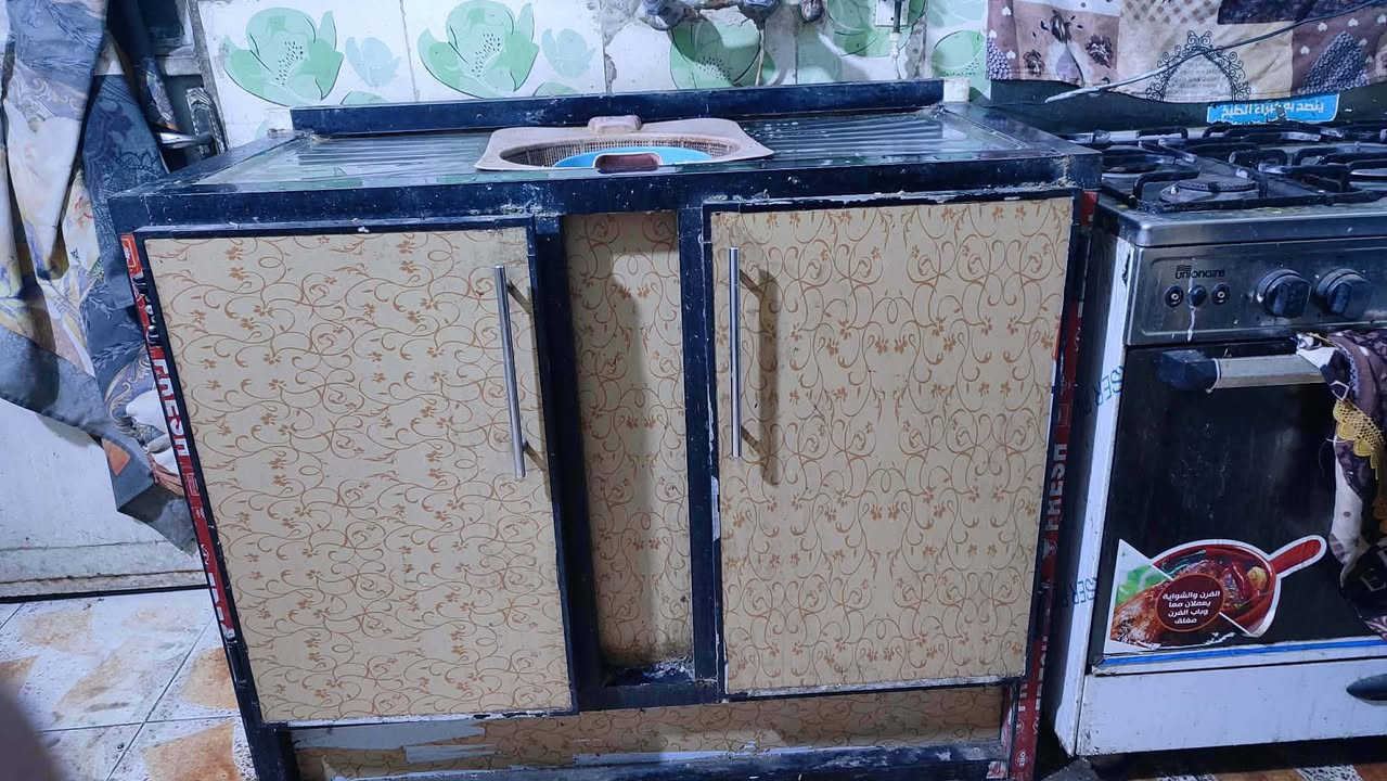 كاونتر تزكام شرط مترين* متر ونص 
والسنكي متر و10 الشراي يتصل *********** العنوان الديوانية توجد خدمة توصيل داخل الديوانية
