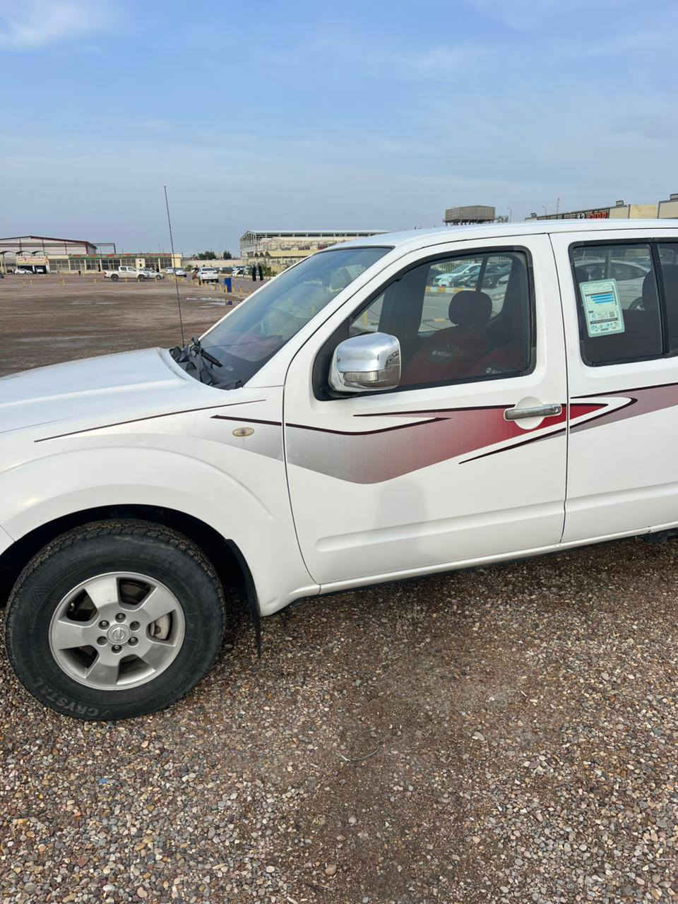 السلام عليكم
نيفاره 2014 بيها مكانات بارد وبيها مكانات صبغ + مكينه مفتوحه 
السعر 105ورقه 
العنوان البصره حيانيه
تواصل واتساب ***********
