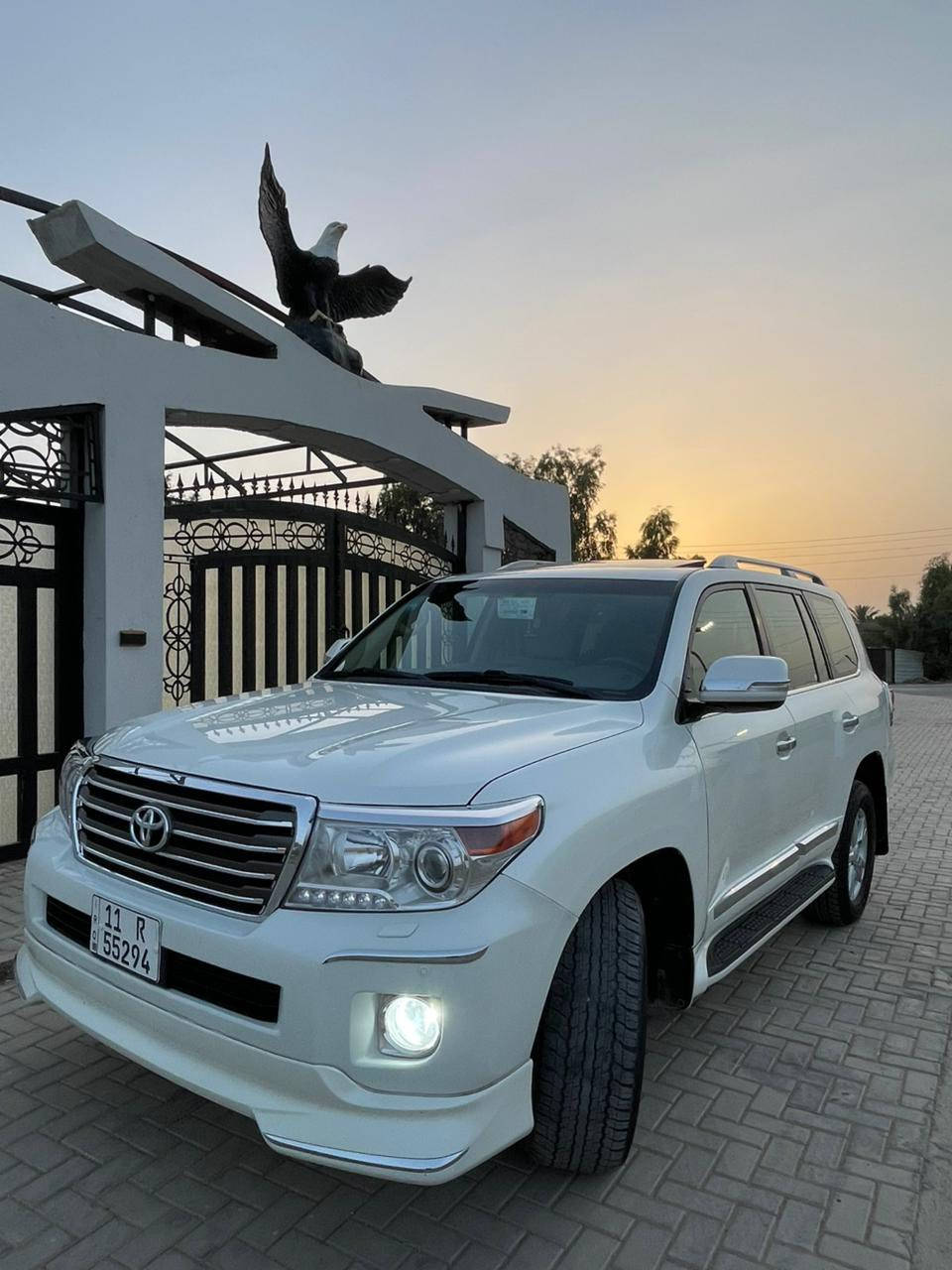 السلام عليكم
لاندكروز للبيع موديل 2014 بريم
فول مواصفات
محرك 8/ 4600
ماشيه 160 الف
بيه قطعتين وتكمه
سونار موجود
سعر 330 وبيه مجال
مكاني بغداد. المكاسب
للاستفسار***********
