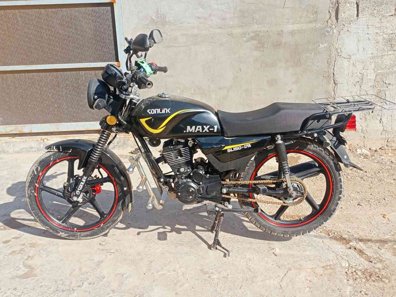 سلام عليكم دراجه سونلك موديل 2024 لون اسود أوراق سكنر . دراجه كفاله عامه مابيهه اي خلل كهربائيات كلهه شغاله دراجه خير من الله نكره مكينه خرسه 🧿 سعر / 775 /🧿 
رقم / ***********
رقم / ***********
 بي واتساب  /  @إشارة
