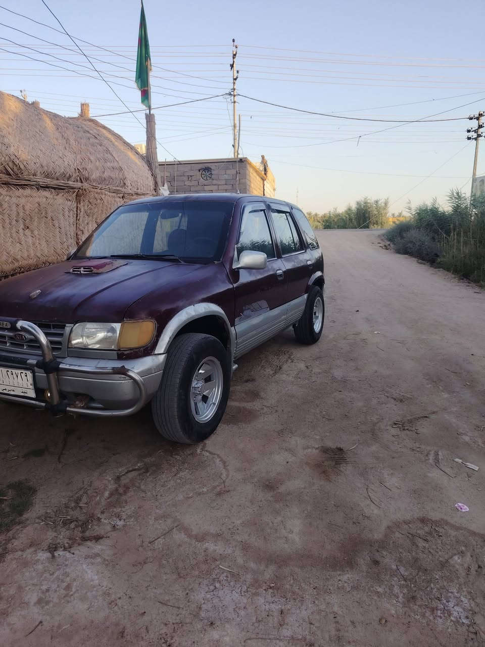 كيه سبورتج موديل 94جاهزه مكينه وكير بحاله جيده حداديه زينه تير زين رقم نجف مشروع وطني الشرعي بل ناصريه حاظر التحويل السعر 28العنوان ناصريه سوق الشيوخ
***********
