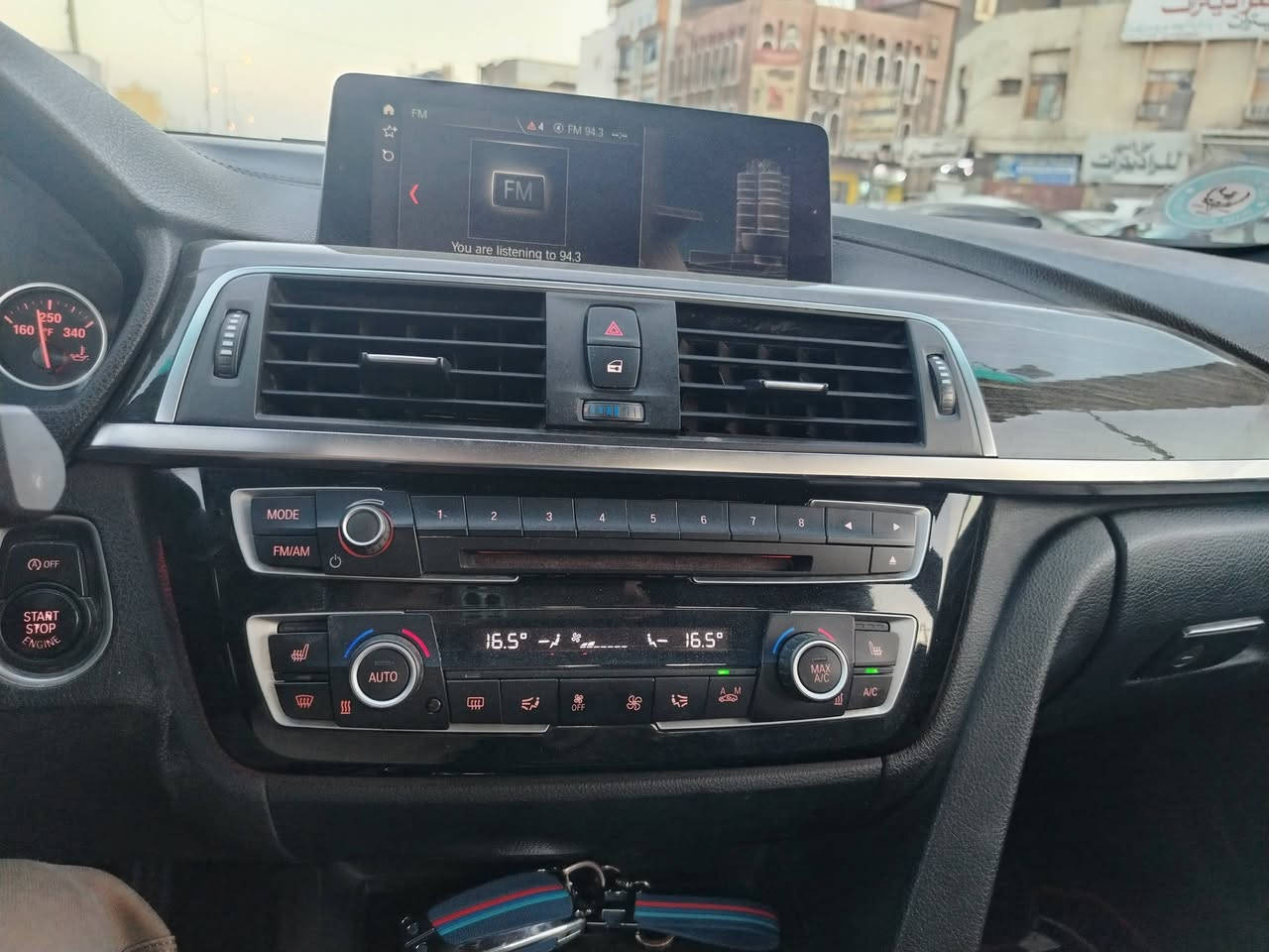مراوس مع فولكس واكن .
بي أم دبليو 330i ، موديل 2018 رقم بغداد باسمي/تحويل مباشر ،
محرك 4 سلندر حجم 2000 توين تيربو ، فتحة سقف ، دواخل جلد وكشنات رياضي خزن وكهرباء ،
السيارة نظيفة وبدون اي عطل او خلل .
للمراوس مع فولكس واكن صالون او عالي .
للتواصل
***********
***********
مكان السيارة بالبصره .
