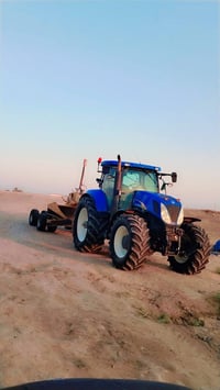 نيهولند للبيع واسط صويره المكينه جاهزه من كلشي جاهزه للعمل 07713751001...
