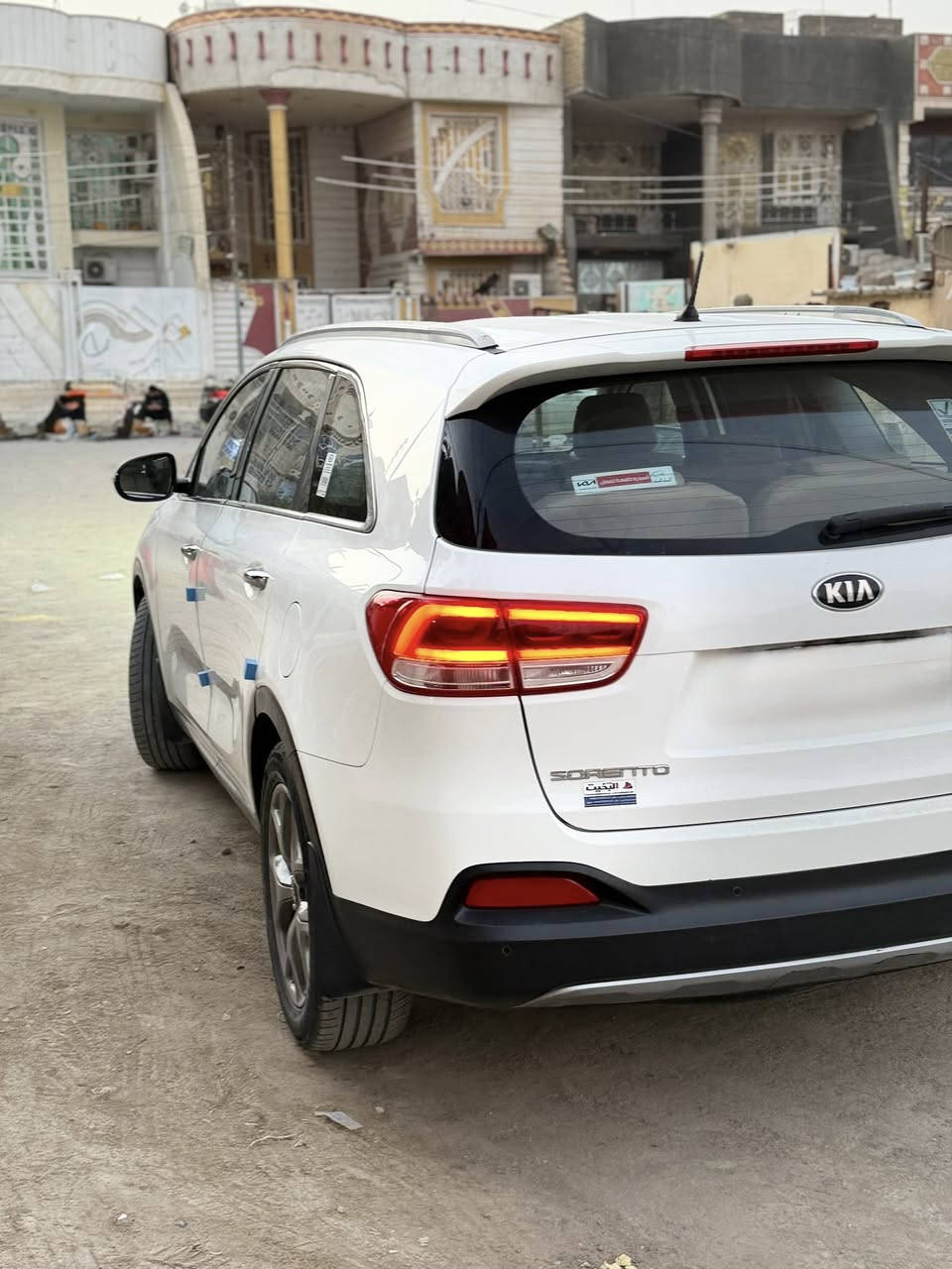 سورنتو ٢٠١٦ ،خليجي، رقم بغداد، لون ابيض داخل قرمزي ، سبعه راكب ،مدوشمه سياره كشنات وارضيه، ماشيه ٢٠٠ الف سياره مابيها اي نقص ،محرك ٦ سلندر ، مرايات شفط، سياره بصمه عدد ٢ ، حساسات اماميه خلفيه جانبيه ،بردات للكشنات الوسط ، تلث قطع تبريد بالضافه الى تدفئة وتبريد للكشنات ،السياره موجوده ناصريه  الفداء حي الحكيم خلف مطعم الحوراء سعر سياره (٢٣٠) وبيها مجال


**إذا كنت صاحب هذا الإعلان وتريد حذفه لأي سبب، رجاءا أرسل رسالة إلى الدعم الفني**