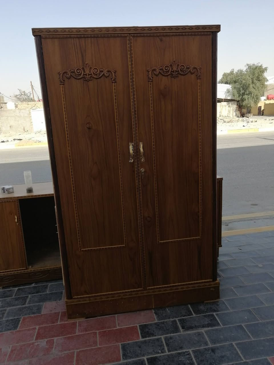 كناتير بابين وجه جديد
ميز مرايه
مكان كربلا
توصيل داخل كربلا
***********
