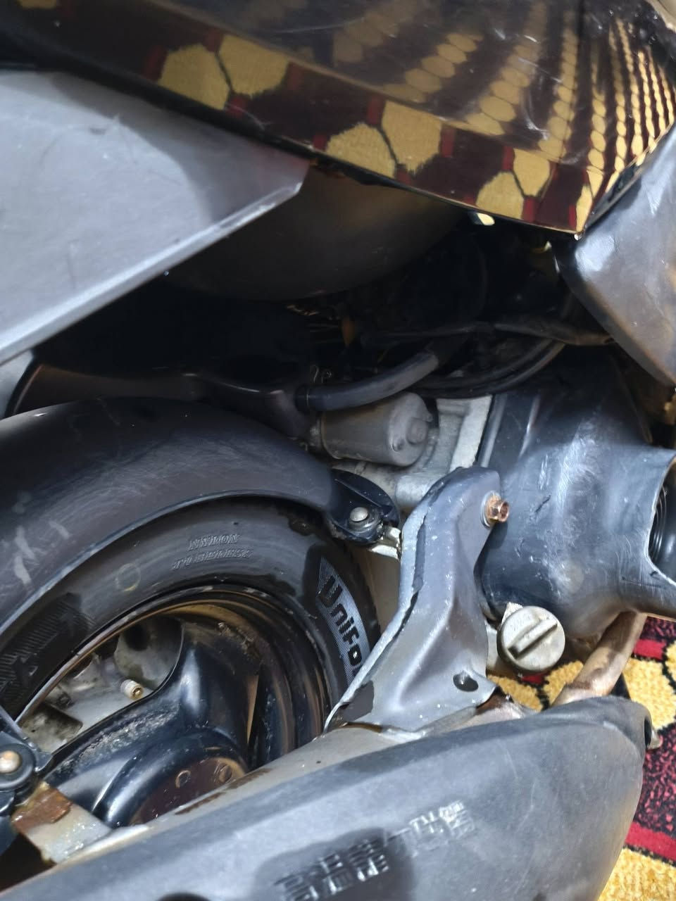 ماكس مضلع نوزل
 كفالة عامة من التاير للتاير 
جاهزة من الطول للطول
 ربع ماتذب عليها مال حاوية
كل نقص مابيها الدراجة 
للاستفسار ***********
