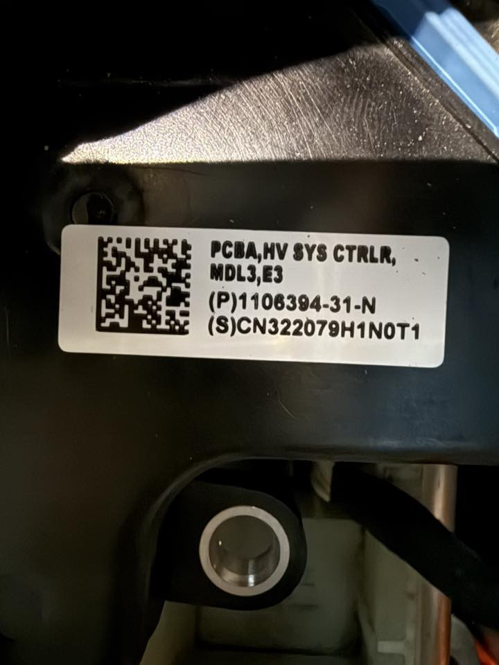 عندي بطارية للبيع لونك رينج دبل ماتور تسلا ٣. ماشية ١٣ الف
واتساب ***********
