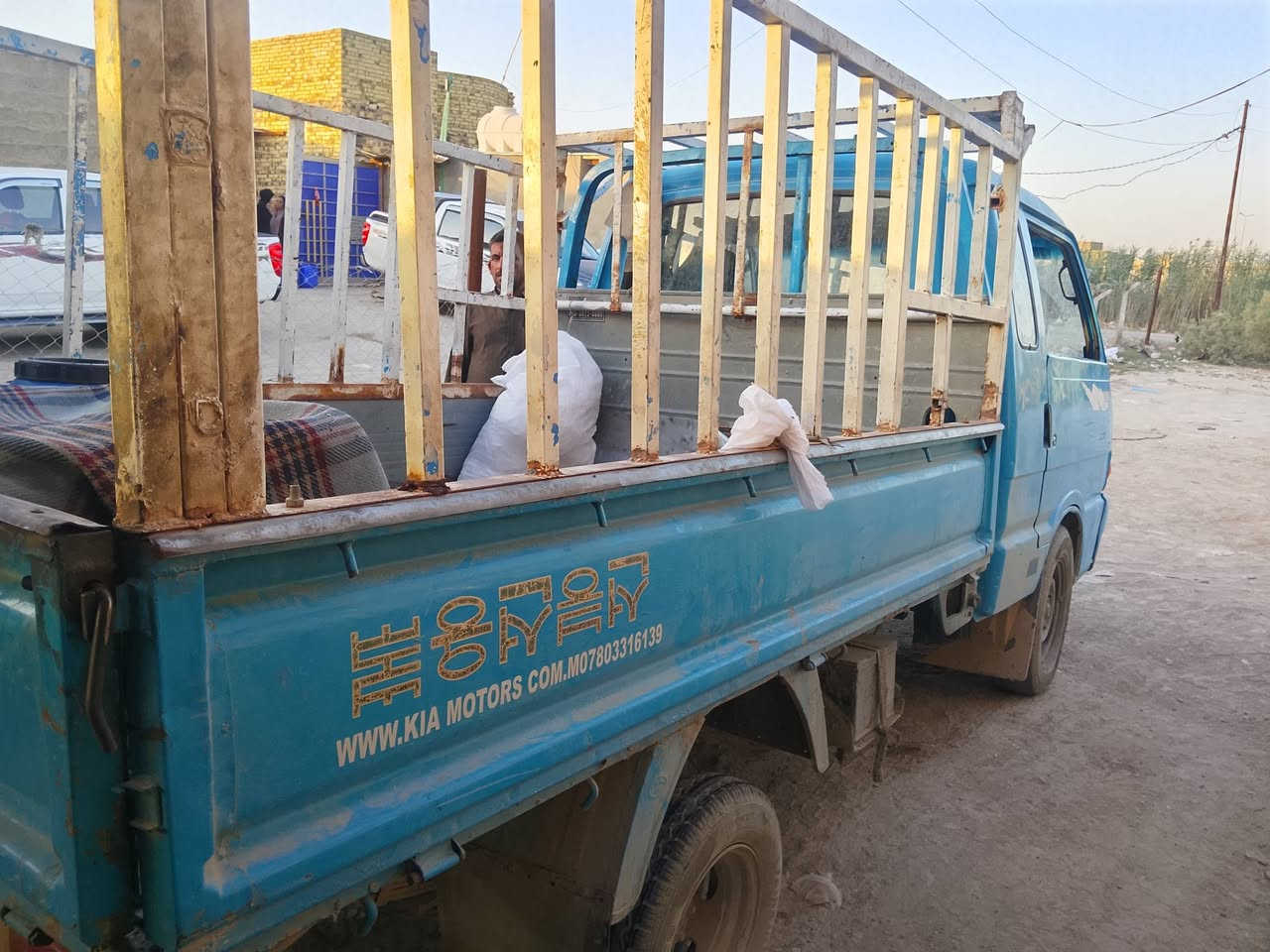 كيا بنكو موديل 96 للبيع نضيفه رقم شاصي قبل شهر حطينالهه سياره جاهز ونظيفه للبيع اني مكلف ب نشر رقمها كربلاء لتواصل معه رقم الهاتف‏‪0781 430 0384‬‏
