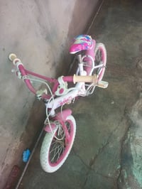 باسكيل بناتي • حجم ١٦ • نقص تاير