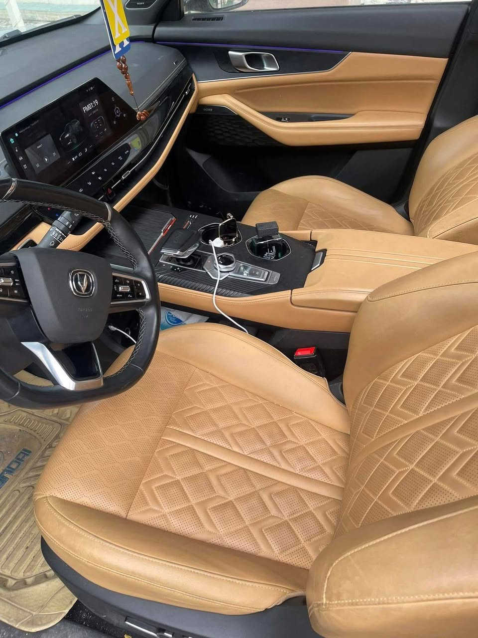 سلام عليكم
أقساط اقساط اقساط 
شانجان يوني كي 2025
سيارة فول مواصفات
لون مميز اسمنتي
ماشيه 40 الف 
البيع أقساط أقساط
كير محرك كفاله عامه
بغداد الاعظمية
 ***********ز
