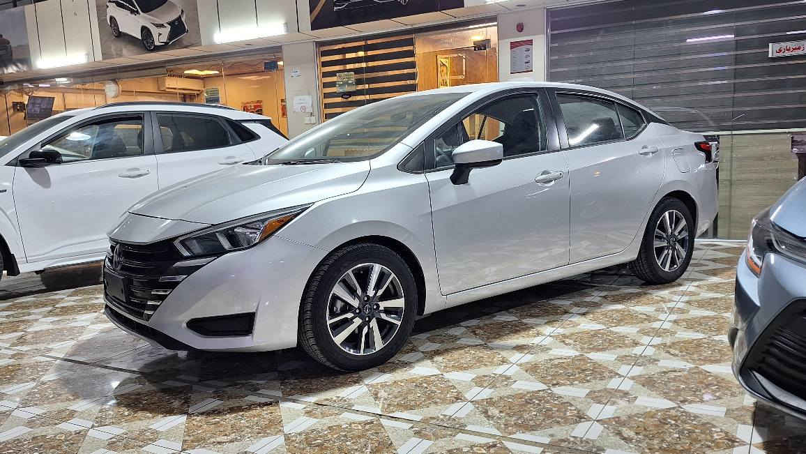 نيسان ڤيرسا  SV 2023

رەنگ سلڤر 
بصمه،  شاشه و كامیرا،  حەساسی پشتەوە،  شحن وايرلس، پێنج رادار،  راداری خەتی جادە، سوکان فوول کۆنترۆل،  گێچ ئەلکترۆنی،  ویل کرۆم،.....
مەکینە ١.٦ی ،،، ٤ پستن 
٤٩٠٠٠  رۆیشتیە 
چاملغی پێشەوەی لای سەکن و دەرگای سەکن بەبیلاد گۆرایە.
تەنها بستەک روکنی دەرگای پشتەوە لای سەکن بۆیاغە. 
ئێرباگی سوکانی تەقیە و بلادی چاککرایتەوە 
ژمارە کاتیە و ٢مانگی لەگەلە 
شوێن هەولێر 

موبایل،  واتساب،  فايبر 
***********

xxxxxxxxxxxxxxxxxxxxxxxxxxxxxx

نيسان ڤيرسا 
٢٠٢٣ SV

اللون سلڤر 
بصمة، شاشة و كاميرا ، حساس خلفي، خمس رادارت، مانع الاصطدام الخلفي والامامي، شحن وايرلس، ويل كروم بلادي، تحكمات ستيرن، گیچ الكتروني. 
مكينة ٤ سلندر، حجم ١٦٠٠ تنفس طبيعي. 
ماشية ٤٩٠٠٠
جاملغ و باب الامامي عكس السائق مبدلات بلادي 
صبغها فقط شبر بزاوية الباب الخلفي عكس السائق. 
ايرباك ستيرن ومبدل ومسستم بلادي.
مكان السيارة اربيل ويترقم شمالي.

موبایل،  واتساب،  فايبر 
*********** أربيل, العراق
