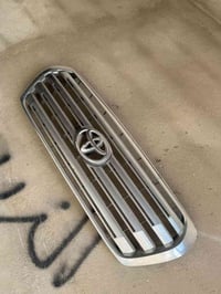 عندي هاذ الشباك للبيع07872679721