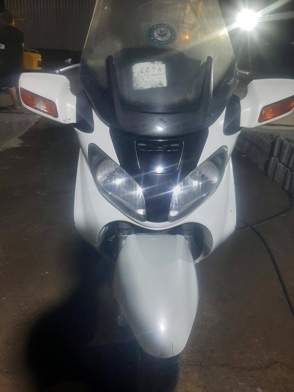 السلام عليكم سكاي ويف 650 للبيع
الدراجه  اوراق كله كامل اصولي حساس ستان كهربائيات شغاله محرك  وگير يخبلن مكفولات الدراجه احلى من الصور 
الدراجه كفراتهة نظافتهن 100/90 فقط نقص الدواسات وسعرهة مليون و500 وبيهة مجال للشراي 
مكاني بابل حله شارع السياحي رقمي ***********
