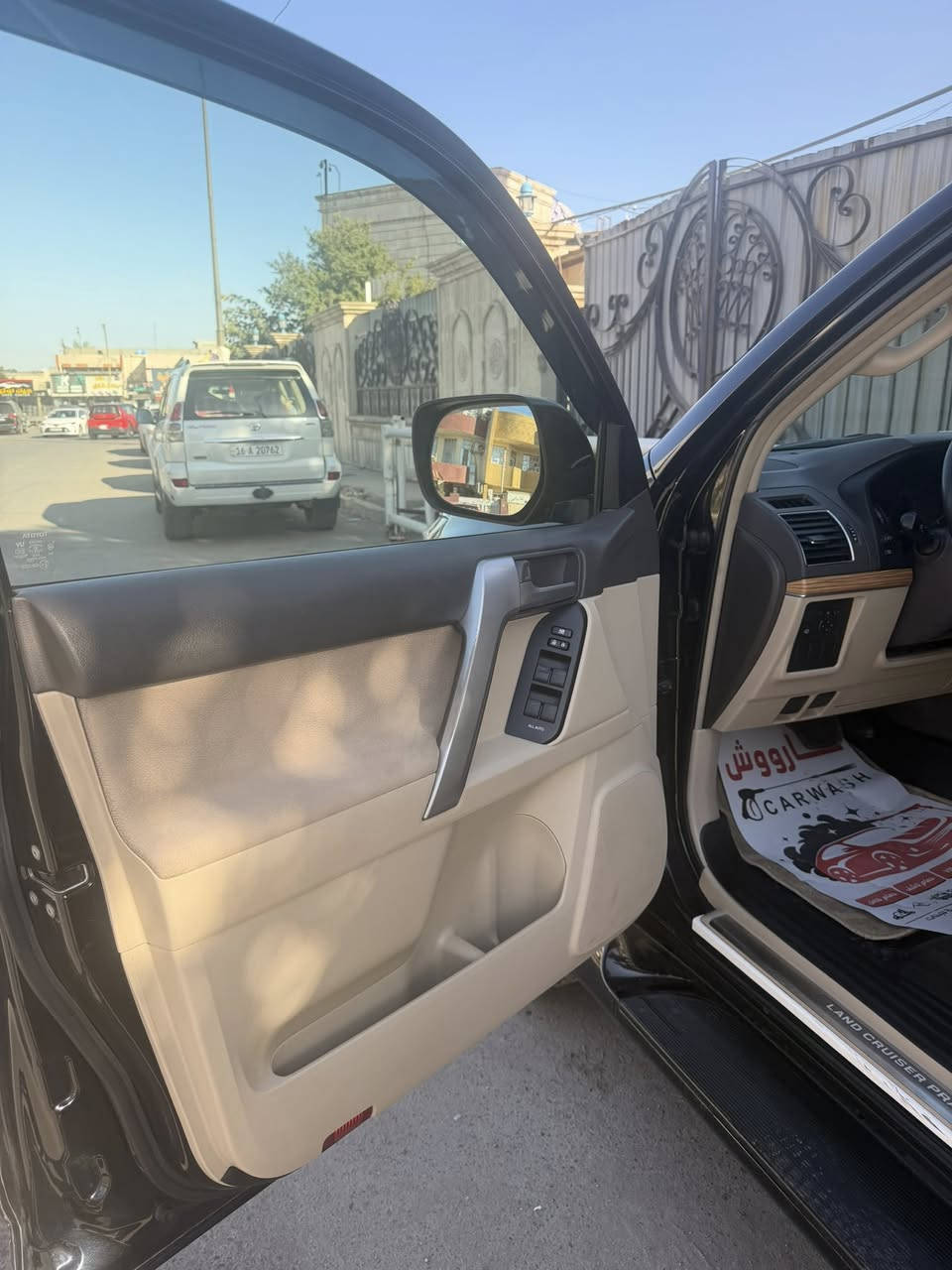 السلام عليكم
للبيع او مراوس حسب القناعه 
الموديل 2020
الرقم سليمانيه
فول موصفات 
السياره vx
المحرك 4سلندر 
السعر اتصل 
***********
