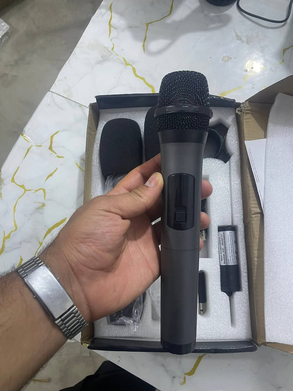 السلام عليكم اخواني العزاء
متوفر مايك 🎤 الاسلكي للبيع


**إذا كنت صاحب هذا الإعلان وتريد حذفه لأي سبب، رجاءا أرسل رسالة إلى الدعم الفني**