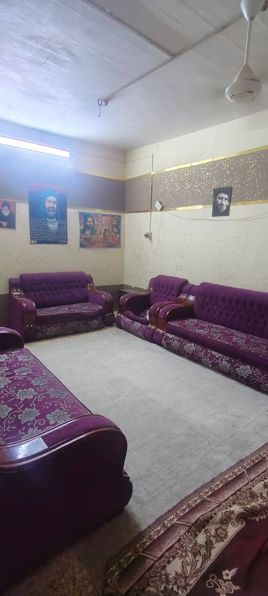 بيت للبيع في ام نعاج طابو زراعي مساحه ٢٣٠ يحتوي على طابقين الطابق الاول بي غرفتين وهول ودوانيه وحمام داخلي ومطبخ وكراج وصحيات خارجيه الطابق الثاني بي اتلث غرف و هول وصحيات للستفسار هاذ رقمي ***********
