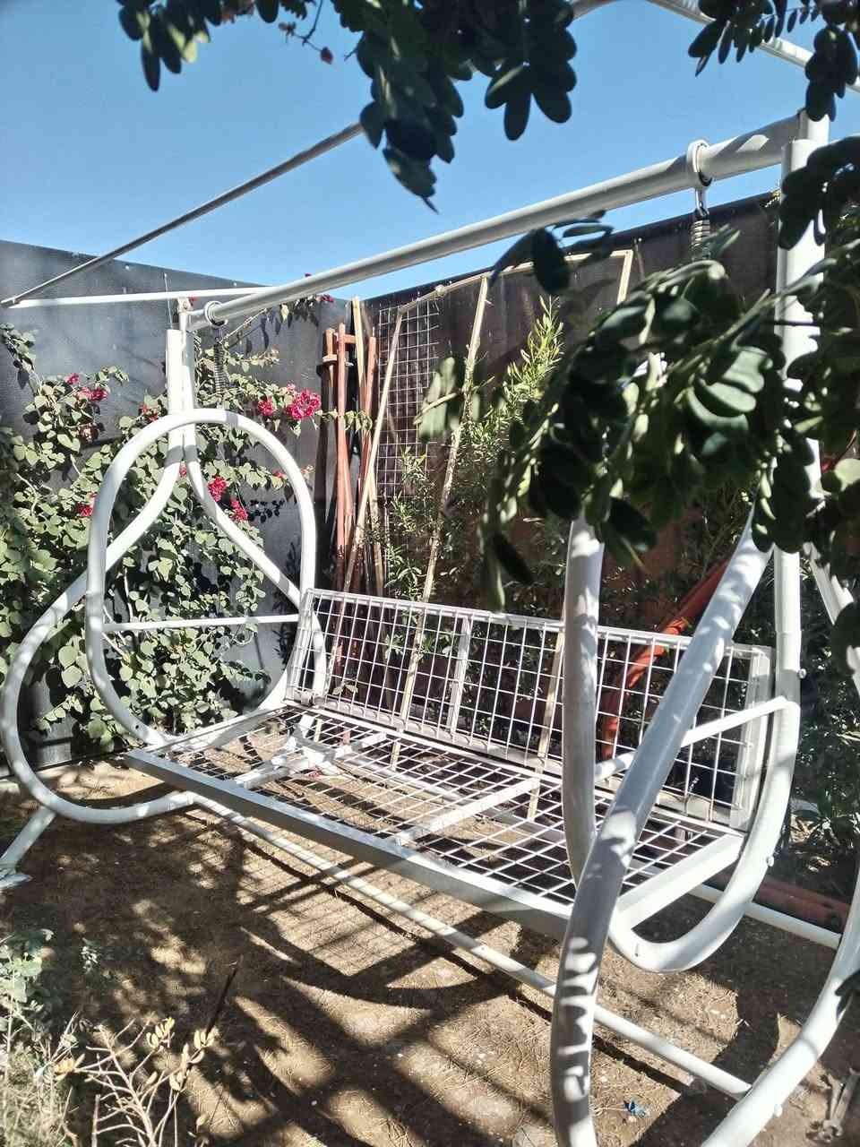 للبيع مرجوحه حدائق ***********
