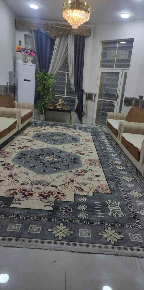 دار مساحه 200م طابو صرف موقع مميز في ابي غرق حي السلام  قريب من الشارع العام . بناء حديث درجه اولى يتكون من ثلاث غرف نوم واستقبال الضيوف وصاله ومطبخ ومناور صحيات داخليه خارجيه  
السعر مناسب للاستفسار الاتصال على الرقم 
*********** واتساب 

***********
مكتب فيض الرحمن
