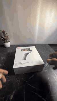 جيمبل تصوير XO بتقنية تتبع الوجه
ثبات عالي وتصوير احترافي للفيديو والبث 👌
🔹 استخدام مرة وحدة فقط
🔹 نظيف وعلى الشرط
💰 السعر: 80 ألف دينار فقط

📞 للاستفسار: ***********
