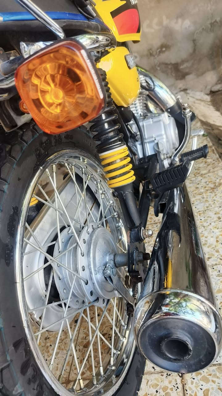 نامه متياز
موديل 23
 اشاير دشبول لايت دبلات
كلشي شغال ما بيهة اي نقص
فول نضافة 
هندر واحد 
تشغل وتطلع 
بس ( ما بيهة اوراق) 
سعر 450 بيهة مجال 
المكان ديالى بعقوبة 
رقم ***********
