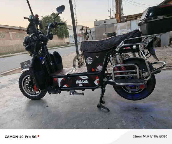 السلام عليكم
للبيع هيوشه موديل ٢٤ 
٦بطاريات 
بطاريات كله تقره ١٠ بس بيها ثنين شويه بيها نفخه السعر ب ٥٢٥ وبي مجال بسيط
***********
