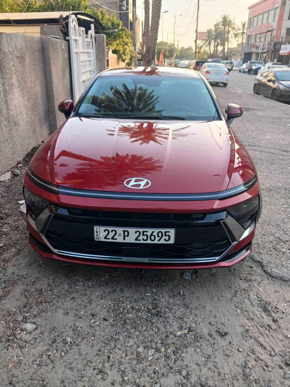 سوناتا هايبرد موديل ٢٠٢٥ مواصفاتها معروفه ماشية ٤١ الف كيلو كشنات كهرباء محرك ٢٠٠٠ لون مميز رقم أربيل جديد بأسمنا حادثها قبق جنطة ونص الحاملغ اليمنة واليسرى بدون ايرباك موجودة بحي الجامعه  للاستفسار *********** بغداد, العراق

