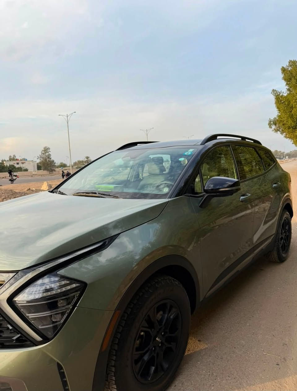 السلام عليكم
كيا سبورتج (X-Pro Prestige) 2024 
السياره جديده جداً ماشيه 19 mi مواصفات تو كلر السياره لون زيتوني مميز بدون اي تبديل كلها ليبل واحد فقط البنيد مصبوغ وبارد ب حافه الجاملغ الباقي كفاله عامه بدون لا لغد ولا شاصي

بصمه 
بانورما 
كشنات تدفئه تبريد 
كشنات خزن ميموري
ستيرن تدفئة
سستم صوت هارمن كاردن
رادارت وحساسات 360 
صندوك كهرباء 
شاشه كبيره 
داخل لون زيتوني
اريل نفكيتر
نقطه عمياء 
قطعتين تبريد
بيها مواصفات هواي جداً …

صور الحادث بل منشور

مكان السياره بغداد الشعب حي البساتين 
للتواصل ***********
