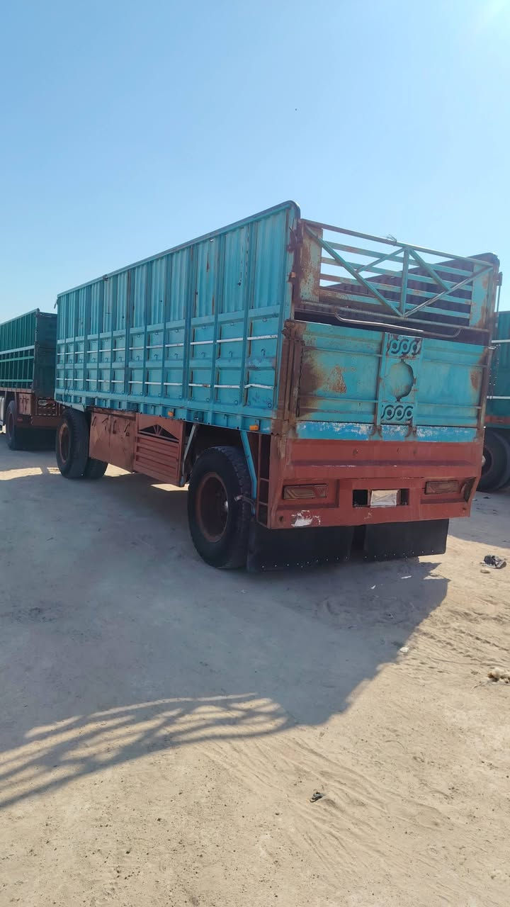 مقطوره للبيع ارتفاع 175 اطول 760
العنوان النجف رقم التلفون ***********
