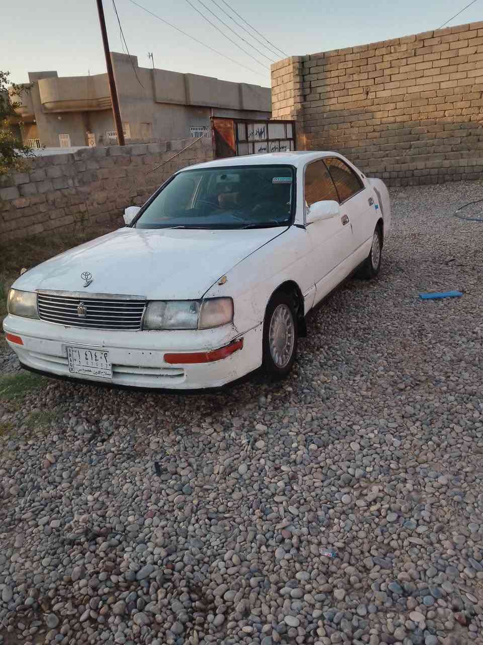 السلام عليكم للبيع او مراوس
كراون (بطه) مواصفات خاصه السبورت يعني ال (S) ادوات مامسجل كير ومحرك 2500شرط نشاط فوول
باور شغال صدر جديد تايرات نضاف كهربائيات كلها شغاله 
لايتات زنون عالي ناصي مسجل شاشه سماعاتها مال شركه 4
كلشي بيها يشتغل مكاني الشركاط
متواجد عل فيس
‍*********** ه
