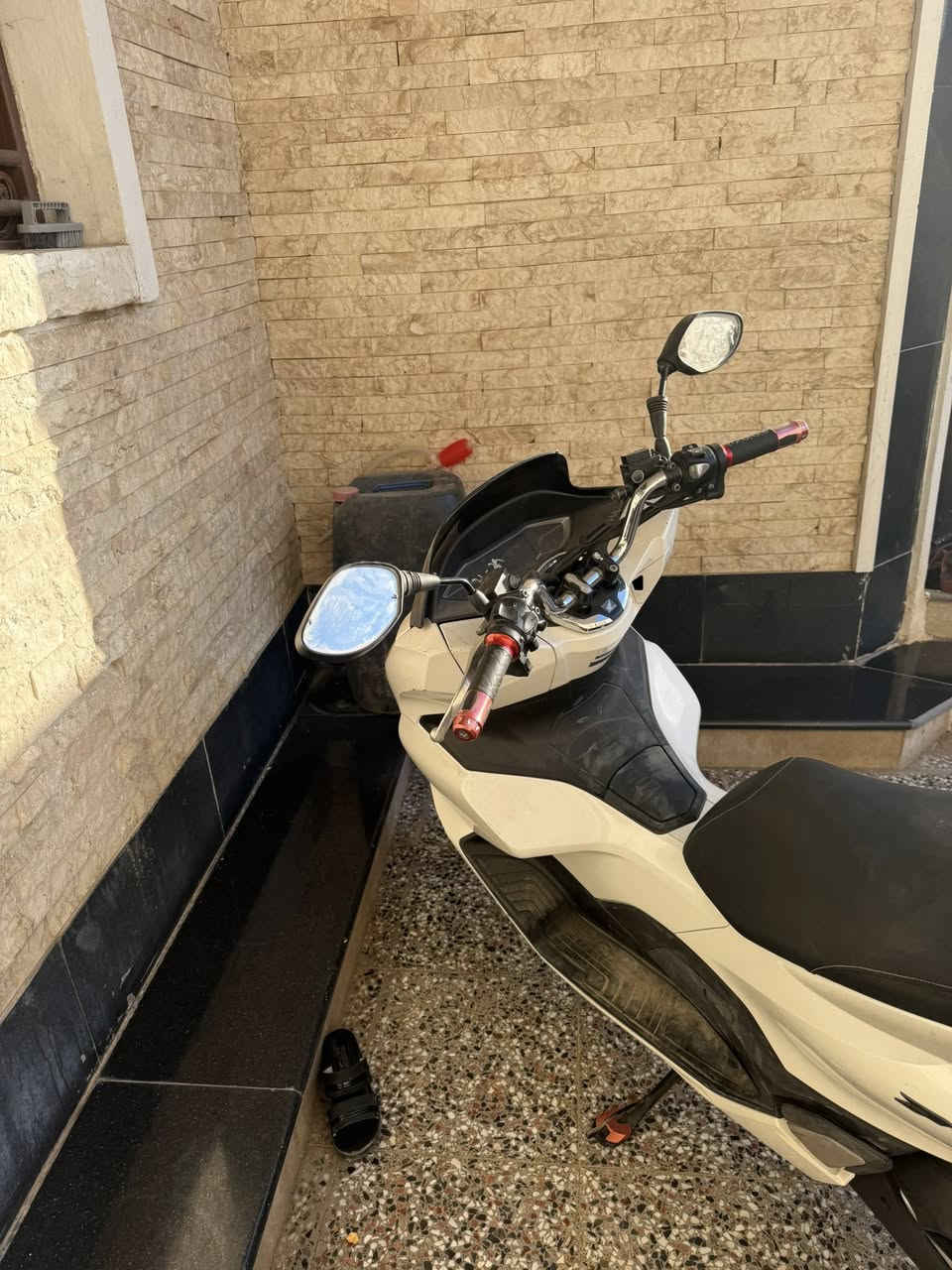 للبيع pcxجيل رابع
السعر18 وبيها مجال 
***********
بغداد
