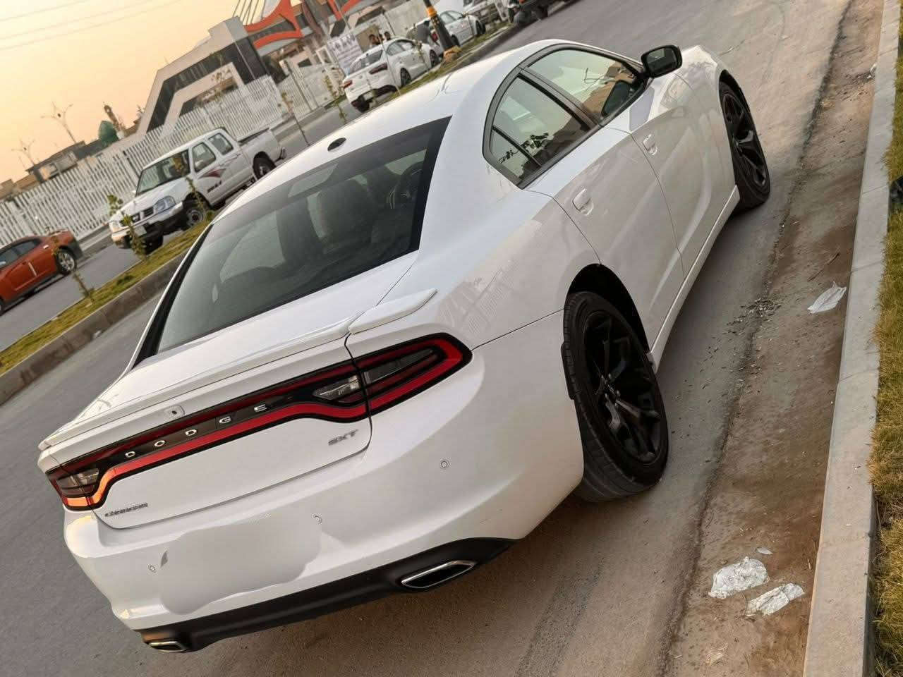 السلام عليكم
جارجر لبيع
رقمها بغداد
خليجي كفاله عامه 
موصفات اس اكس تي
السعر 232
***********
