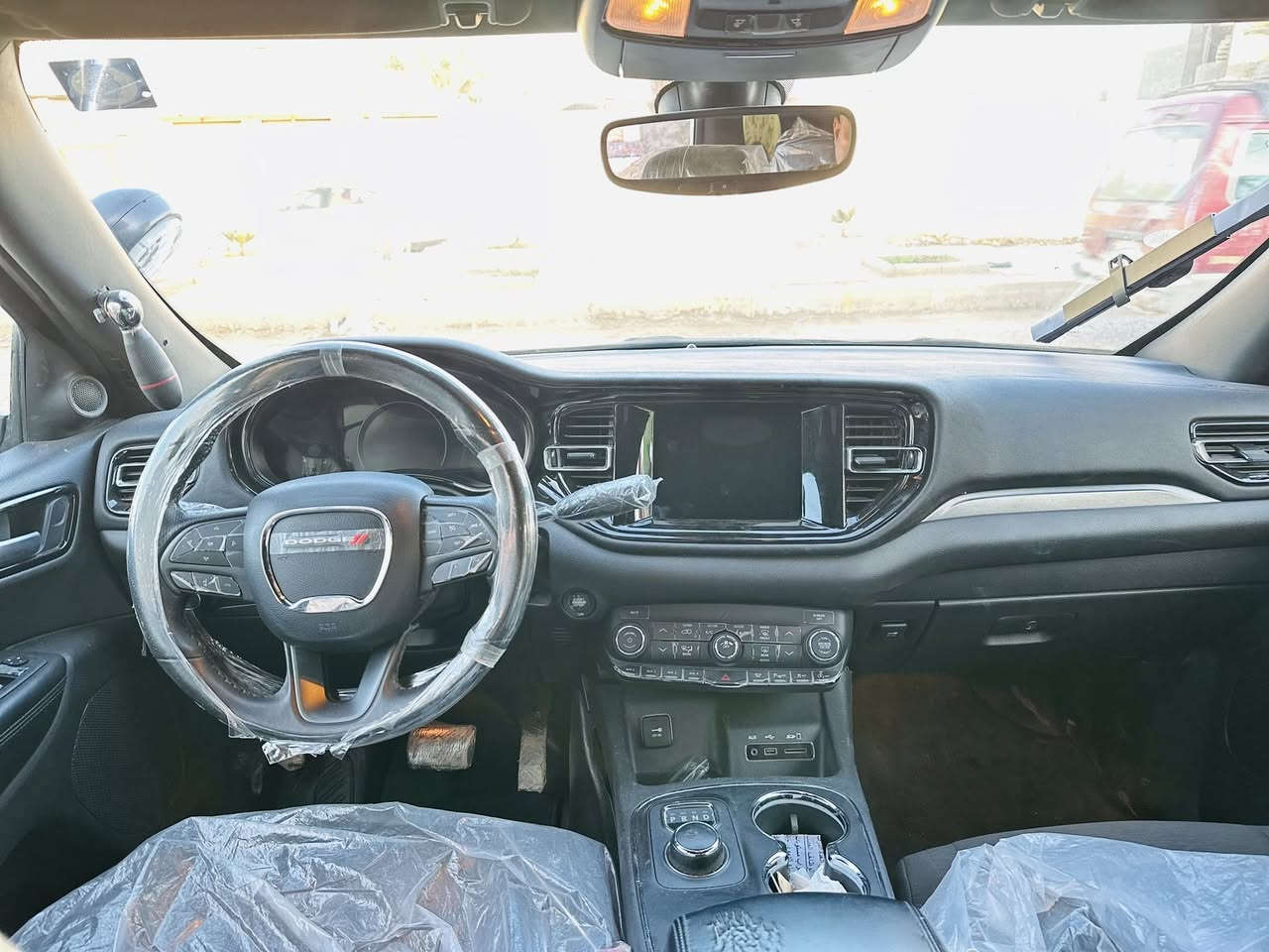 السلام عليكم
بيع أو مراوس مع  أوباما فقط 5700 : دودج دورانكو  فدرالية 

عداد المسافة: 19 الف مايل وقابل للزيادة 

الضرد فقط تبديل جاملغ أمامي  يعني قطعة واحدة صبغ

صور الحادث بالمنشور

الرقم بغداد

المواصفات 

كشنات جلد

الموديل 2023

المحرك : 3600 )

مصابح امامية زنون بلادي

رادار خلفي  مع جانبي

حساس خلفي

مقاعد كهربائية

كامرة خلفية دوارة

شاشة 

تحكم فول 

دفع رباعي 4*4

تحكم ستيرن جهتين بلوتوث وحاكية وكروس سرعة وتحكم صوت 

نظام ABS مانع انزلاق

أستفسار 

***********

‭0772 247 4447‬

مكان سيارة ديوانية
