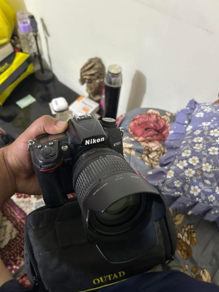 كامره Nikon
D7000

للبيع

￼وياها جنطه  بطاريات2 وشاحن اصلي￼

***********
