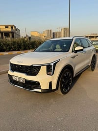 للبيع سورنتو موديل 2024  ضمان الشركه الدوليه ماشيه 40 الف كيلو  السيار...