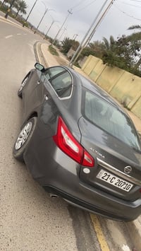 نيسان ألتيما 2016 قطعتين جاملغ ايمن والبنيد السعر 120 07826147658