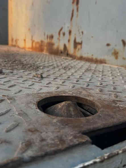 سلام عليكم البيع عربانه ماموت طول 12ونص مطبخ ثلاجه صناديك كاعده سبيرات سحال يرفع تخم تاير تخم جوبلس كهربايات جاهزه اله شغل كبل سعر تصال برقم راعيه ‏‪***********‬‏
