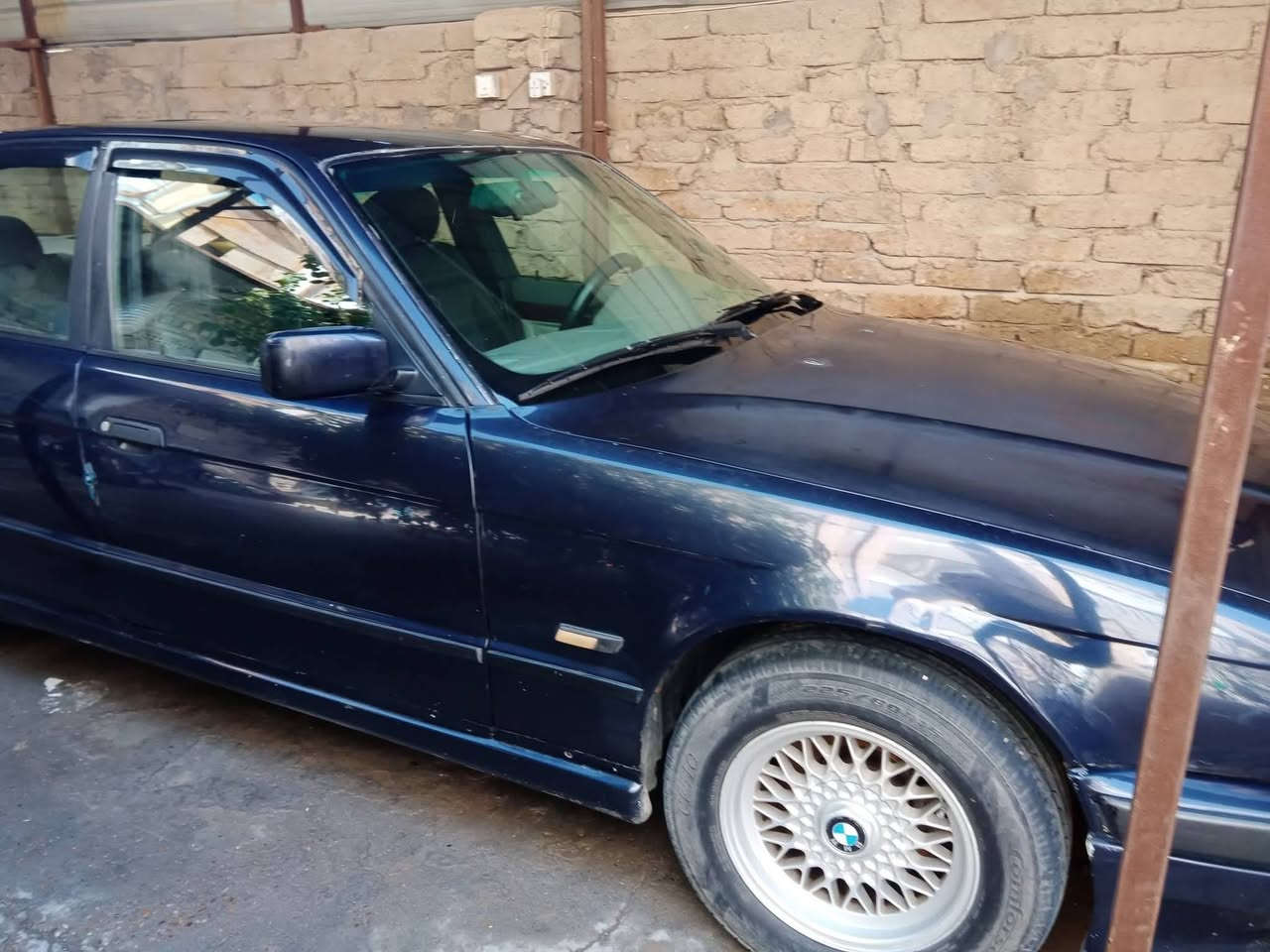 للبيع سياره بي ام دبليو موديل ١٩٩٥ محرك ٦ سلندر ٥٢٥ مسكر عدل لون نيلي  تخم تاير وصدر نظيف دبل كمبيوتر وبرده خلفيه وتبريد شغال ثلج السيارة بأسمي وتحويل مباشر رقم بغداد الغزاليه مكان السياره في الحله السعر ٧٧$  للمعلومات الاتصال...
***********
