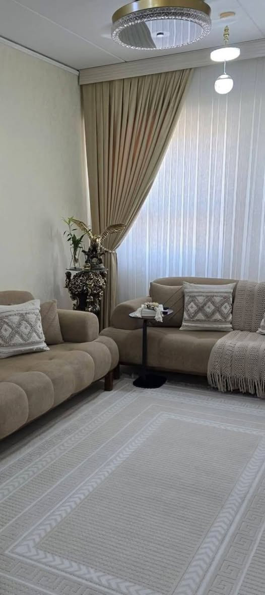 السلام عليكم بردات فقط الجانبيات لون بيج طوخ بدون التول السعر 50 قفل


**إذا كنت صاحب هذا الإعلان وتريد حذفه لأي سبب، رجاءا أرسل رسالة إلى الدعم الفني**