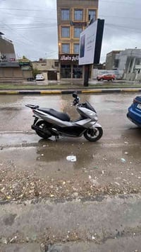 Pcx 2018 جيل ثاني  بدون رقم فقط مكاتبة  نضام abs  حساس ازدحام  تدفئة ي...