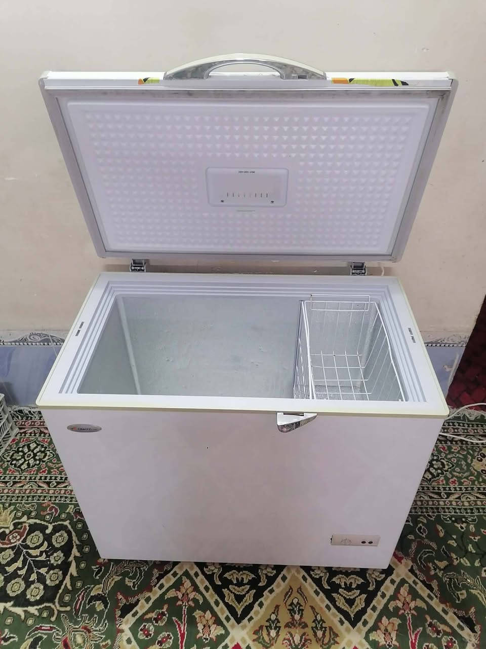 مجمدة ١٠ قدم نظيفة كلش وشرط تجميد
١٩٠ وبيها مجال
النجف ناحية الرضوية


**إذا كنت صاحب هذا الإعلان وتريد حذفه لأي سبب، رجاءا أرسل رسالة إلى الدعم الفني**