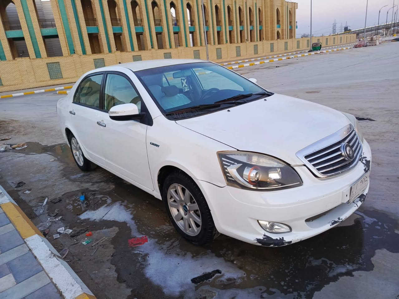 جيلي موبل موديل 13 سيارة مكفولة من كلشي سيارة جاهزة على اخر حباية مكينه وكير وحدادية و تخم تاير وتبريد كلة جديد سيارة بلادي لا ضربة ولا تبديل. مكاني كوت السعر 48 وبيهة مجال بسيط
***********
