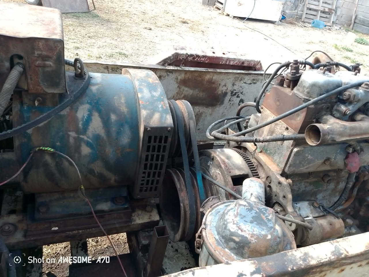 السلام عليكم موالد ٣ بستم عنتر شغال راس تواليد ١٢٠ امبير شغال بلادي ماملفوف موالد جديد معه مقطوره بلاديه نقص راديتر وجبته عندي بس ماشاده موجود  تتواصل *********** اتصال أو وتساب السعر ١٠ ورقات وبيه مجال مكان اطراف بغداد
