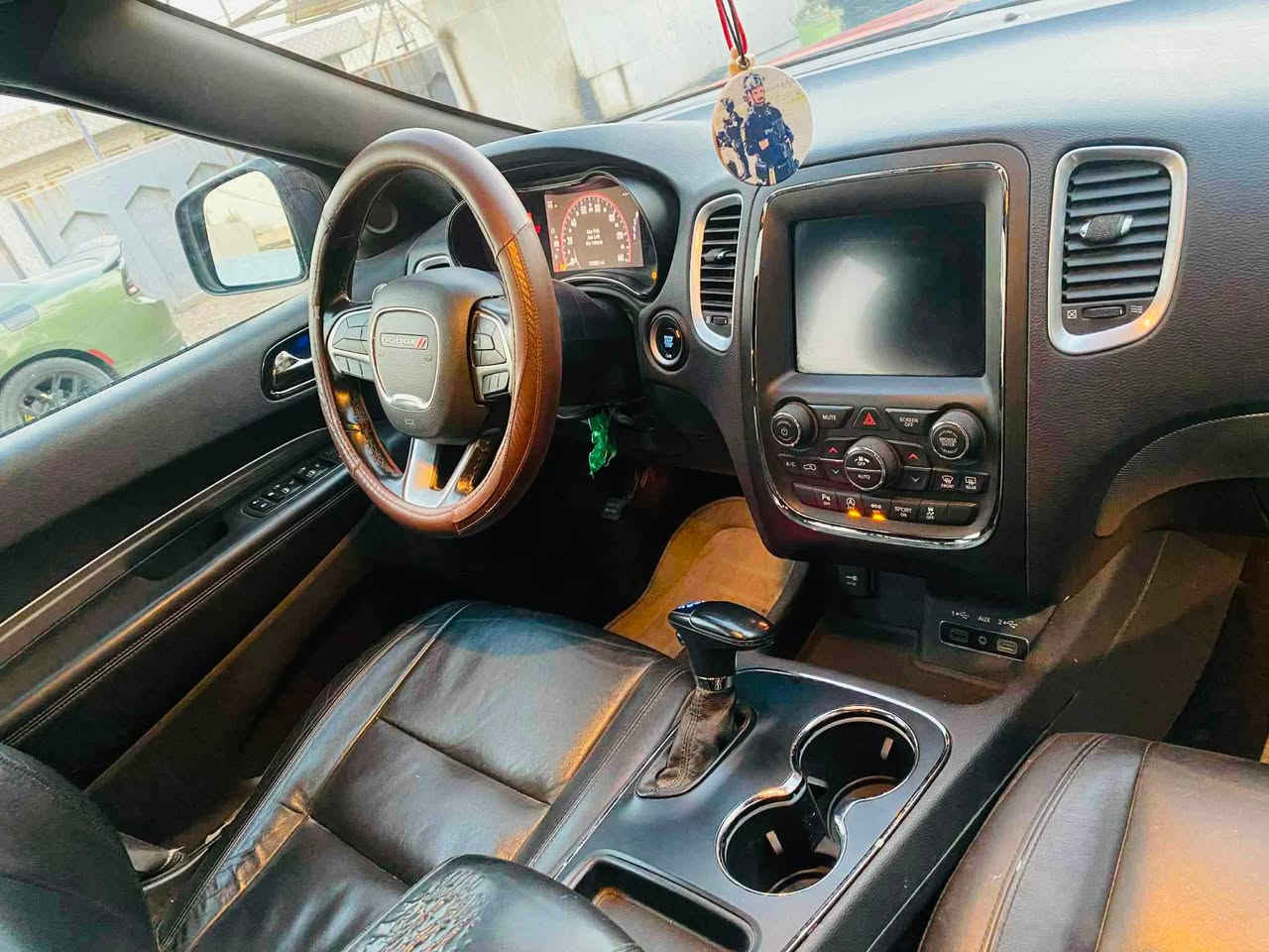 لسلام عليكم من رخصة الأدمن
للبيع دوج دورنكو 2020 وارد امريكي
مكينة V6 3600
مواصفات فول GT
فتحة سقف  بصمة ابواب
كشنات جلد وتدفئة و ستيرن تدفئة 
شفتات ستيرن  
رادارات
كشنات VlPمنفصل
السيارة عليها بساتم 14 شرط بانزين عادي بدون دوانز 
مكفولة من الشاصي واللغد
حادث سطحي فقط بنيد ومبدل SRT
 صور الحادث بالمنشور 
رقم بغداد الدولي بأسمي 
العنوان بغداد حي أور
السعر235وبيها مجال للشراي 

***********
